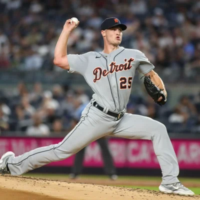 Matt Manning Broken Foot
