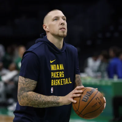Daniel Theis