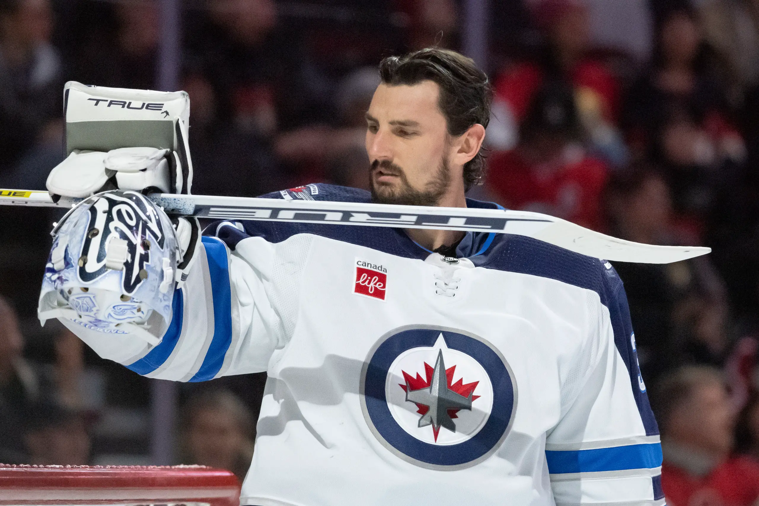 Connor Hellebuyck