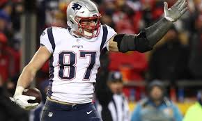 Tampa Bay Buccaneers Trade for Patriots Tight End Rob Gronkowski