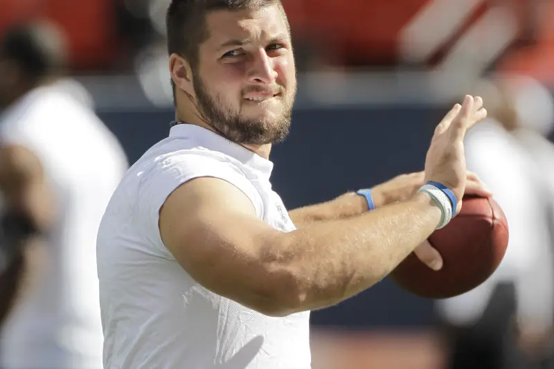 All signs are pointing to Tebow making a return to the NFL as a Tight End with the Jaguars. Will this help or hurt Urban Meyer and Trevor Lawrence?