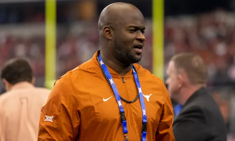 Vince Young Returns to the University of Texas