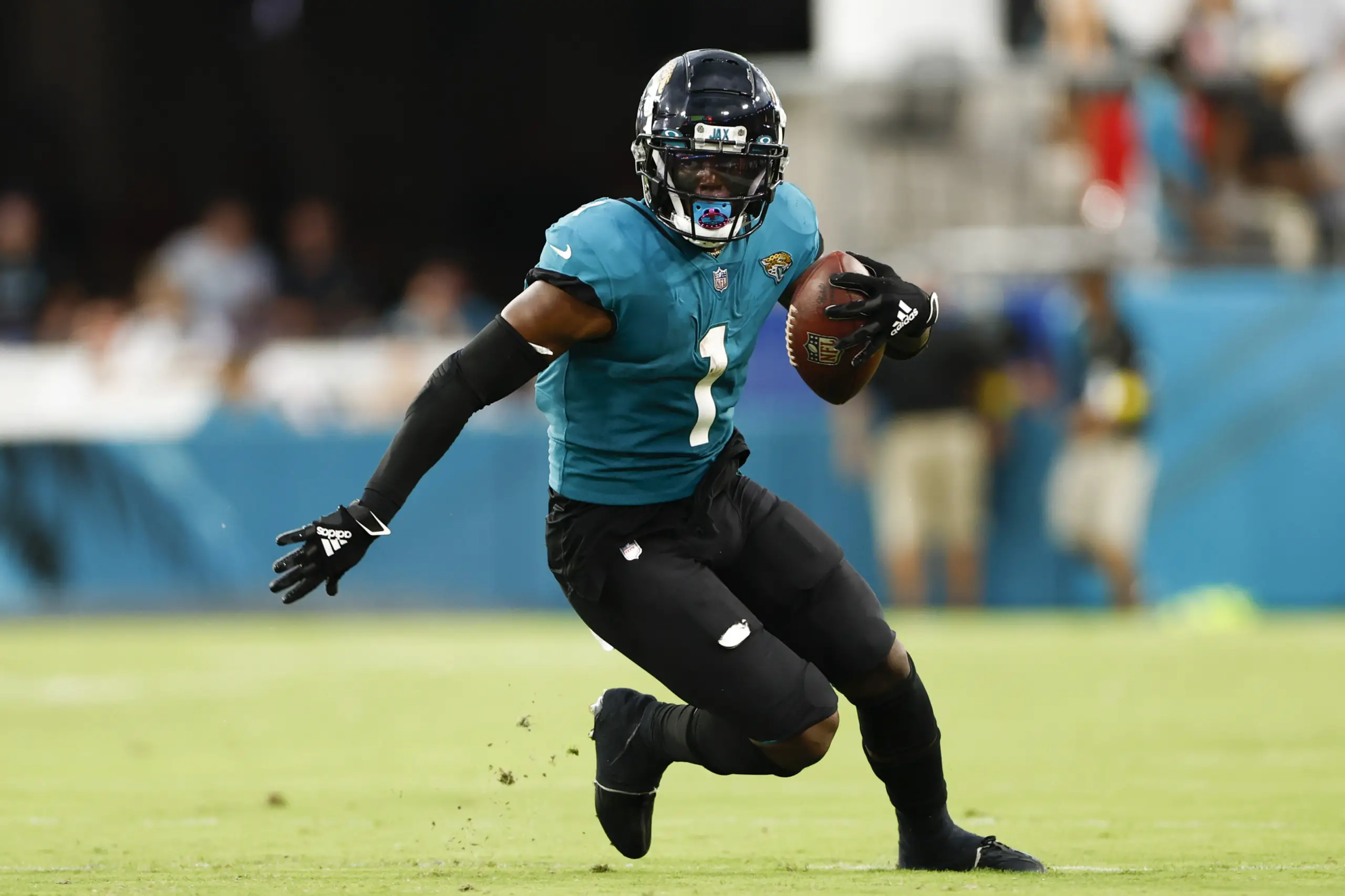 Player Props Week 8